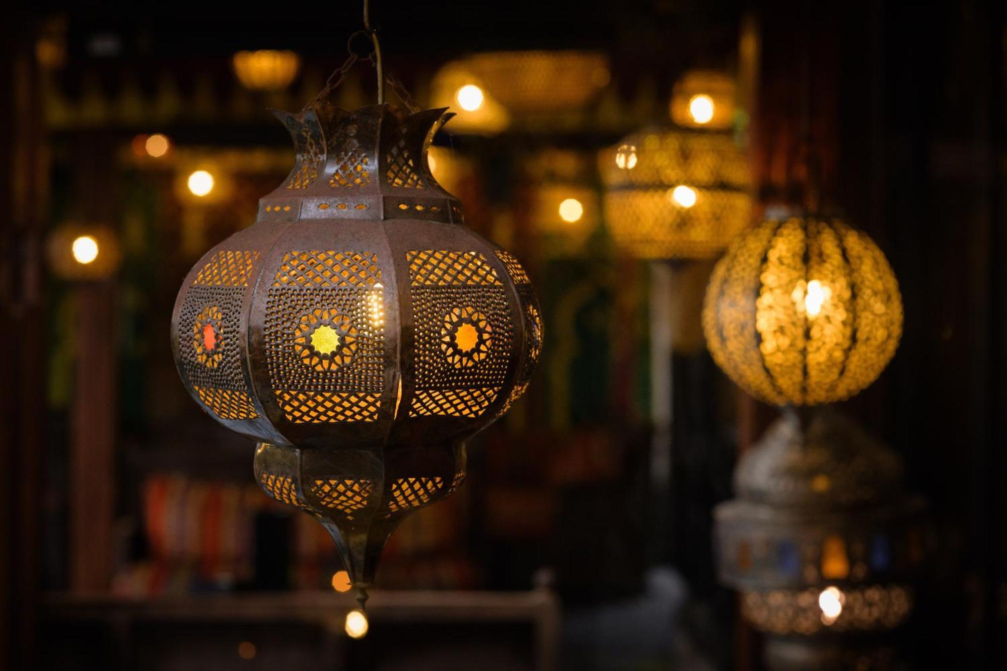 Crazy Bear Beaconsfield Hotel Exterior photo A Moroccan lantern